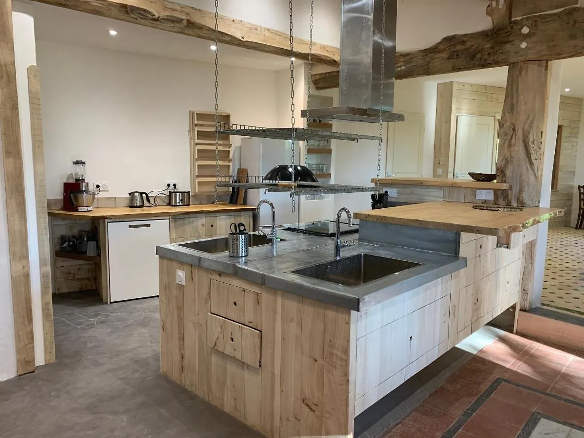 Grand Gite Les Cabanes De Fallot Pour 19 Personnes - Piscine Naturelle 0*, L'isle-Bouzon France
