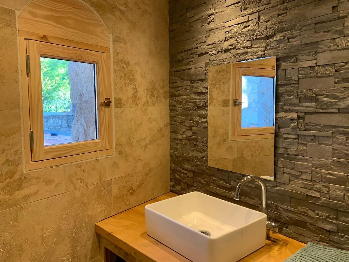 Holiday home Grand Gite Les Cabanes De Fallot Pour 19 Personnes - Piscine Naturelle